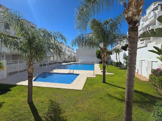 Dúplex en venta en Barriada Islas Canarias, Costa del Sol Occidental