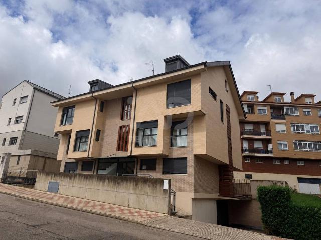 Dúplex en venta en Navatejera, Villaquilambre