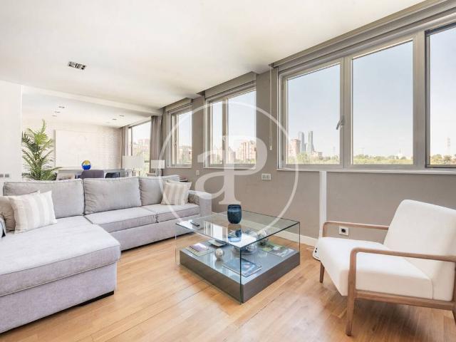 Dúplex en venta en Madrid, Cortes