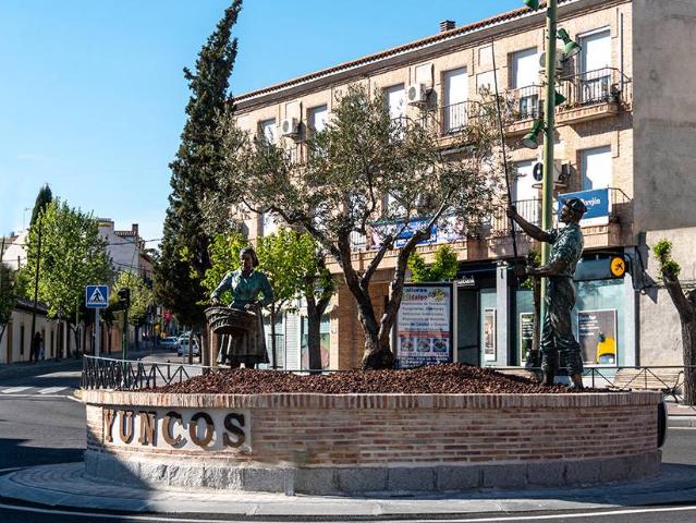 Dúplex en venta en Yuncos, Urbanización Cervantes