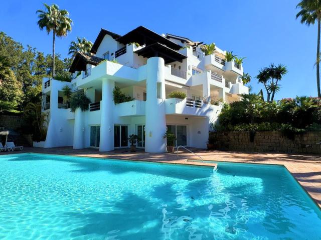 Dúplex en venta en Estepona, Barriada Blas Infante