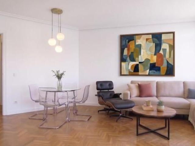 Dúplex en venta en Ciudad Lineal, Madrid