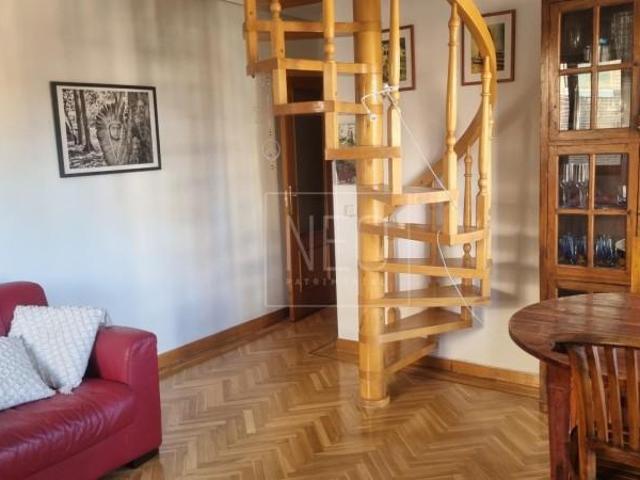 Dúplex en venta en Ciudad Lineal, Madrid