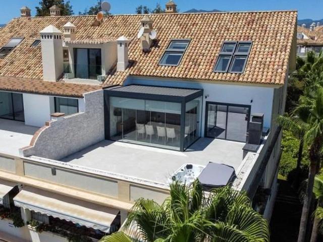 Dúplex en venta en El Vicario, Costa del Sol Occidental