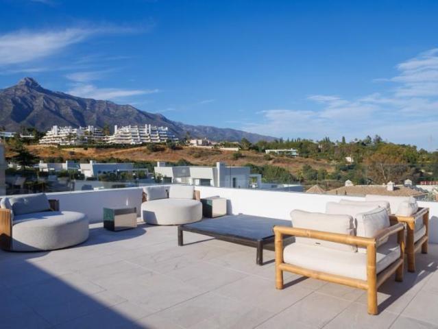 Dúplex en venta en El Vicario, Costa del Sol Occidental