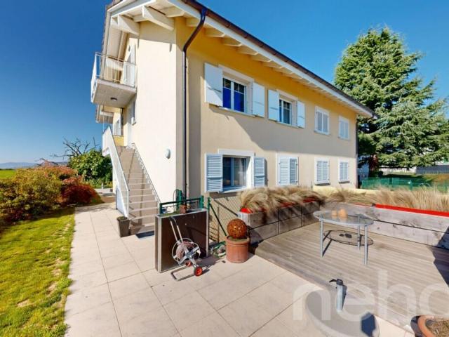 Attikawohnung kaufen in Grens, Waadt