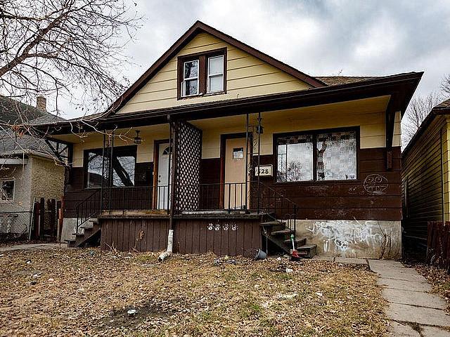 House for sale in Winnipeg