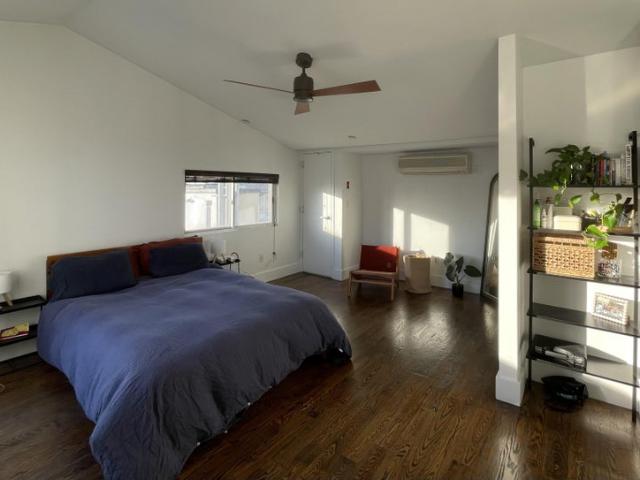 Room for rent in Arverne, New York