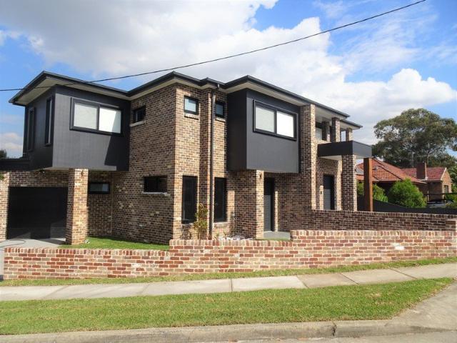 Duplex for rent in Sydney, New South Wales