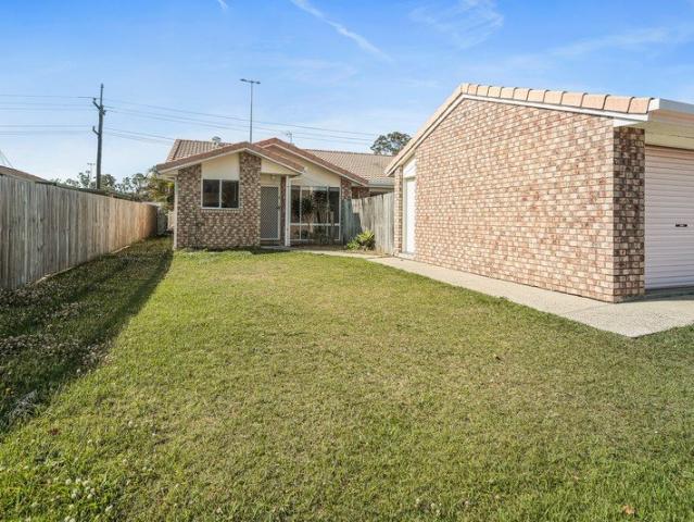 Townhouse for rent in Fernbrook, Queensland