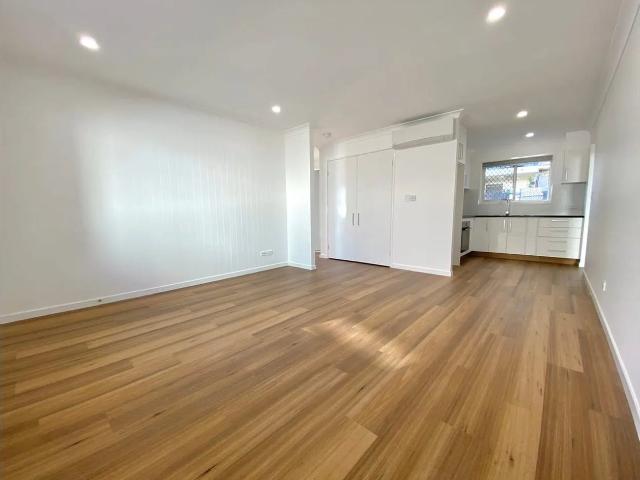 House for rent in Paradise Point, Gold Coast City
