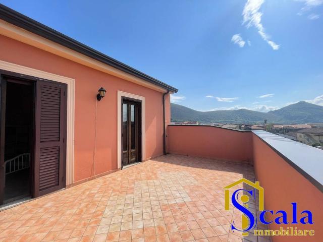 Appartamento in vendita a Bellona, Campania
