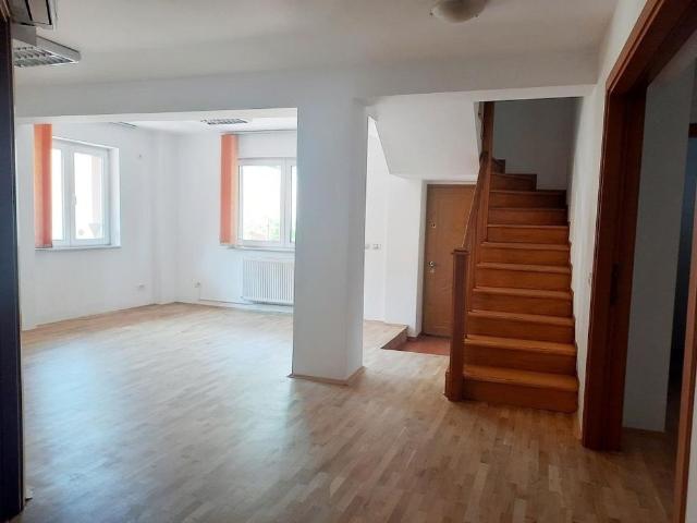 Casă închirieri în București