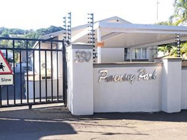 Townhouse for sale in Seaview, Kwazulu-natal