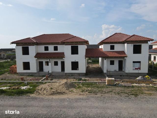 Casă vânzări în Mosnita Noua