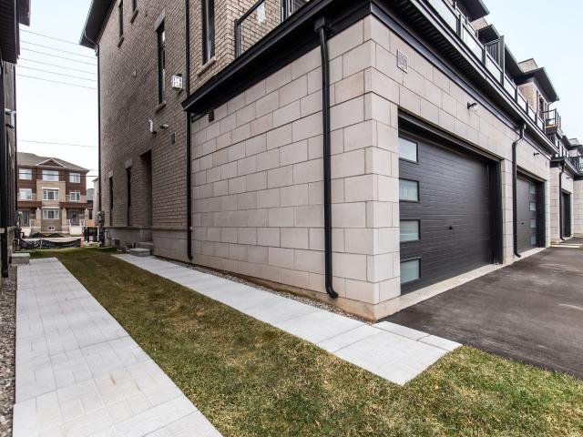 House for rent in Oakville, Ontario