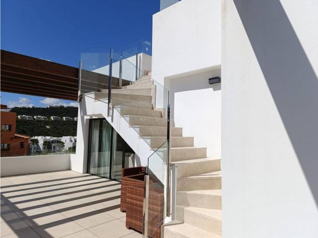 Dúplex en alquiler en Casares del Sol, Casares