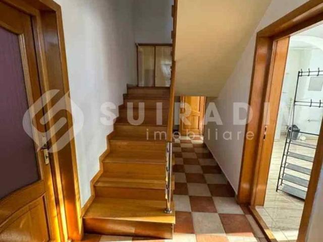 Casă închirieri