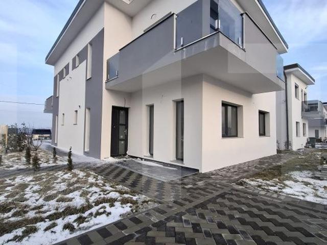 Casă vânzări