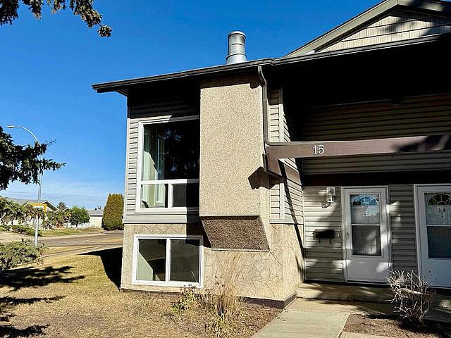 Condo for sale in Wedgewood, Alberta