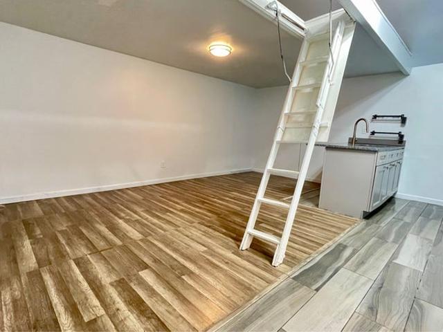 Room for rent in Hollis, New York