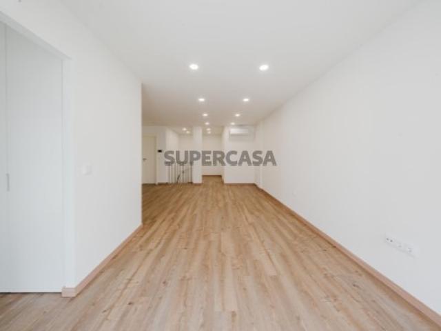 Armazém venda em Porto, Cedofeita