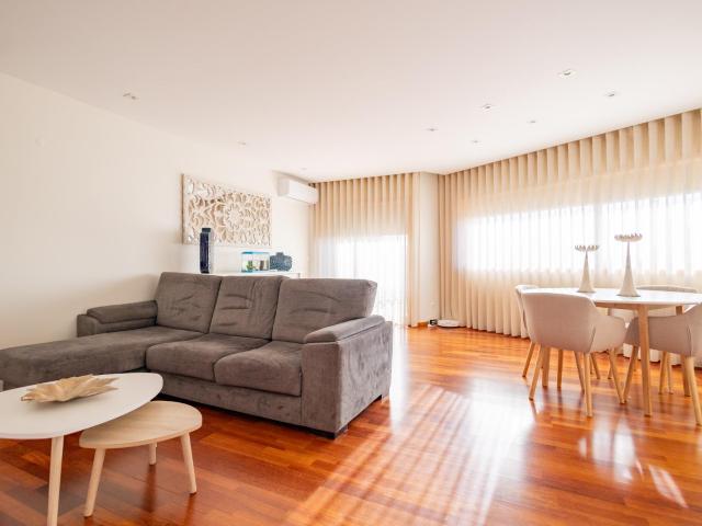 Duplex venda em Enxurreiras, Pedrouços
