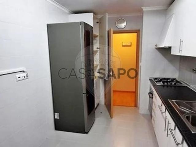 Apartamento alugar em Santiago Dos Velhos, Lisboa
