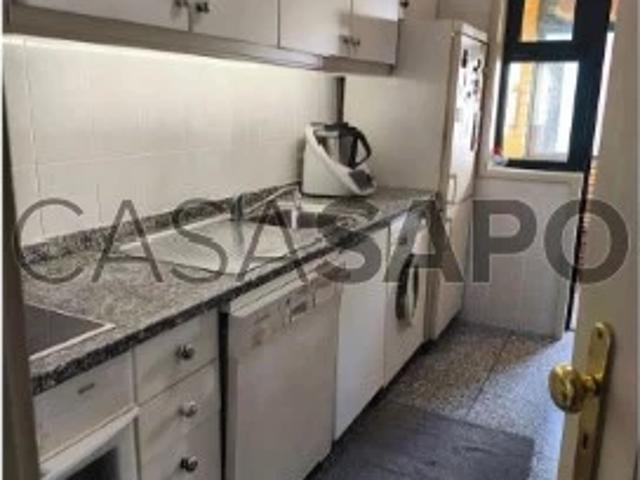 Apartamento alugar em Porto, Aldoar
