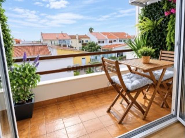Casa venda em Marco Cabaço, Almada