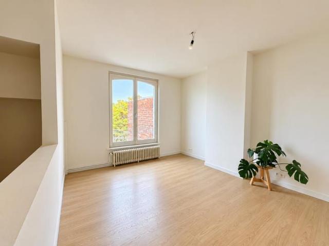 Maison location à Saint-Gilles - Sint-Gillis, Brussel-Hoofdstad - Bruxelles-Capitale