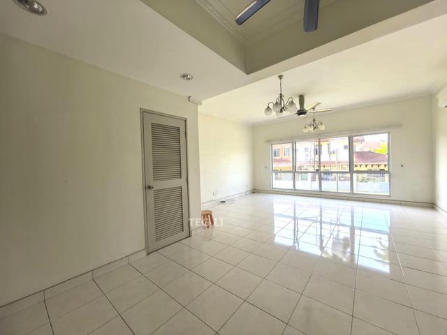 Townhouse for sale in Alam Impian, Selangor