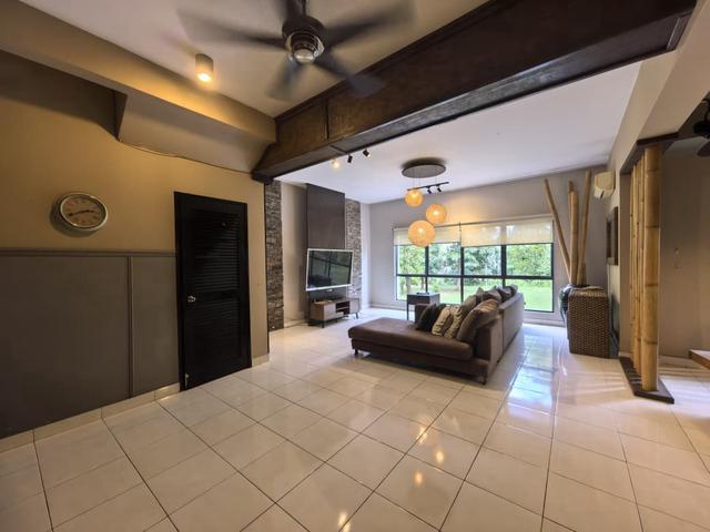 Townhouse for sale in Alam Impian, Selangor