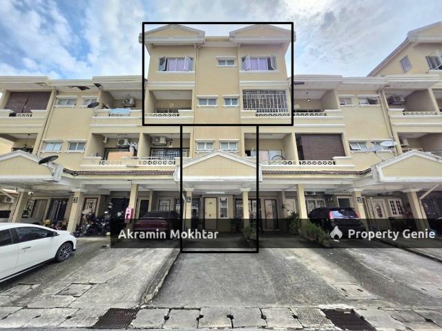 Townhouse for sale in Petaling, Alam Impian