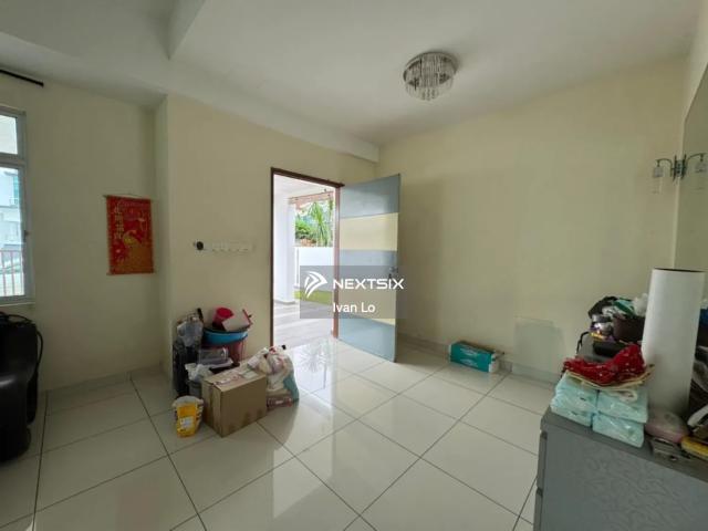 Residential House for sale in Malaka