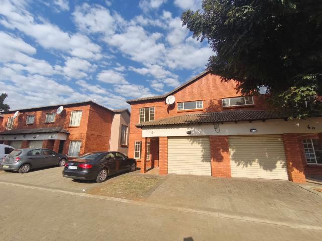 Apartment for rent in Rustenburg, Rustenburg Local Municipality