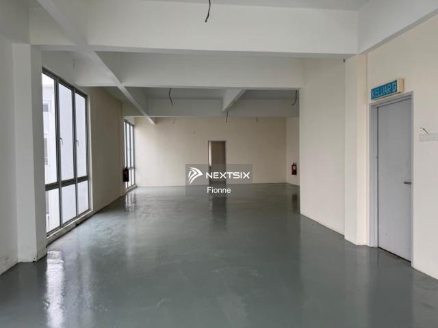 Residential House for sale in Malaka