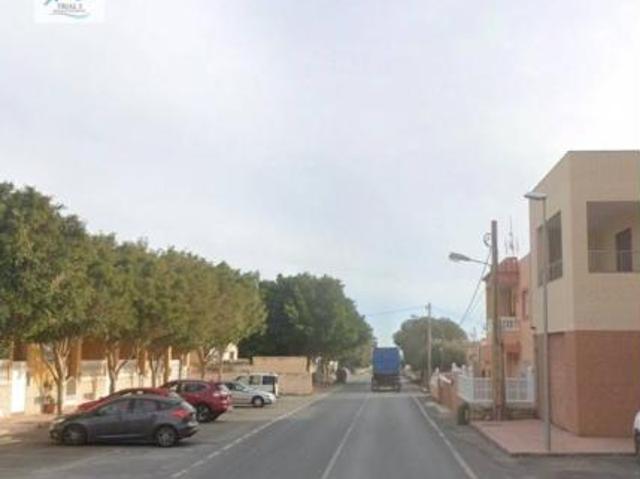 Dúplex en venta en Loma Cabrera, Almería