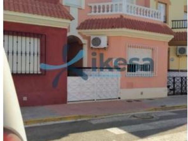 Dúplex en venta en Loma Cabrera, Almería