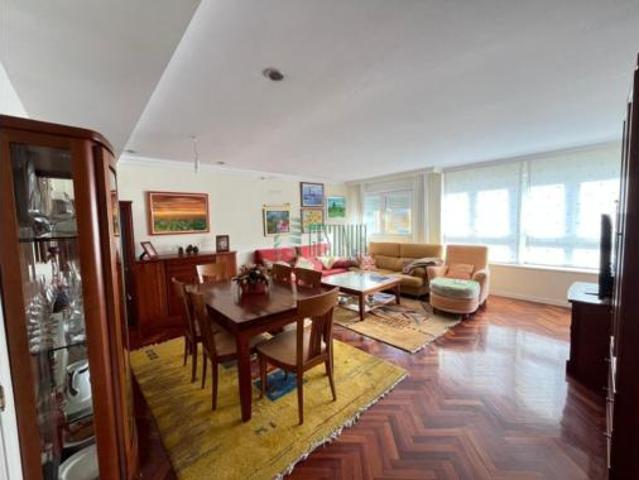 Dúplex en venta en Ames, Santiago