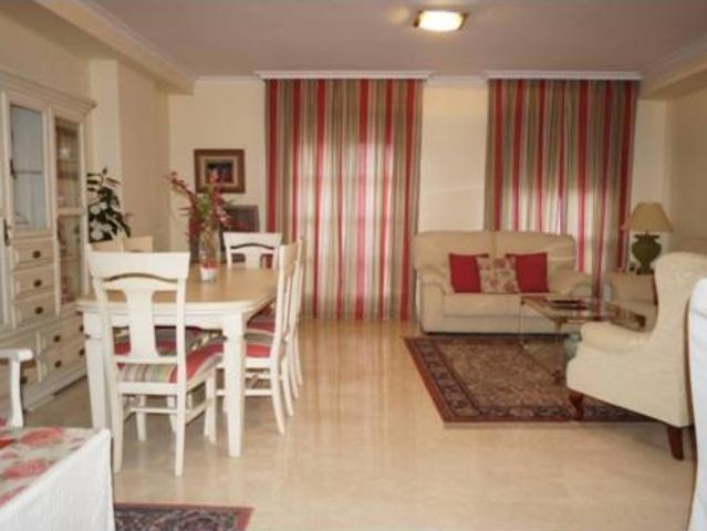 Dúplex en venta en Baena, Andalucía