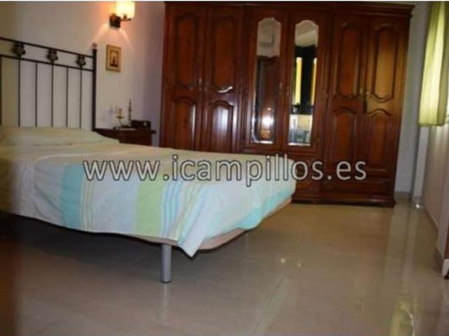 Dúplex en venta en Baena, Andalucía