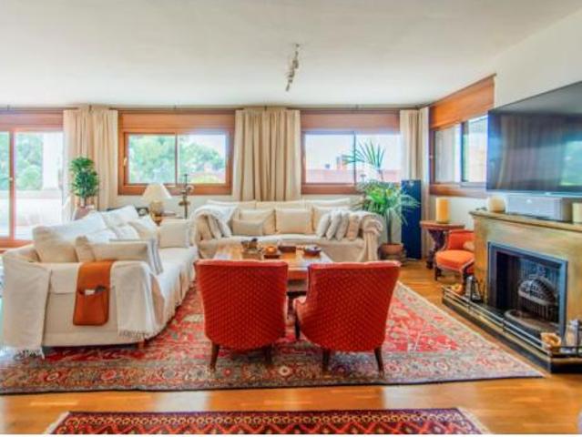 Dúplex en venta en les Corts, Barcelonès