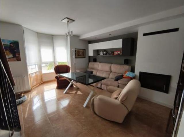 Dúplex en venta en Baza, Granada