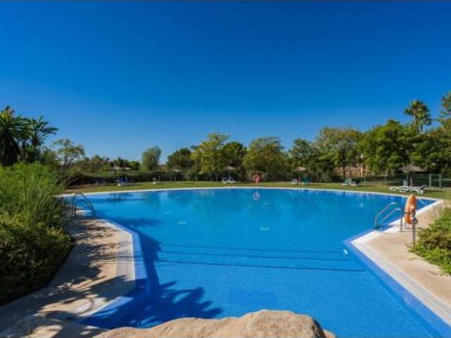 Dúplex en venta en Los Pinos, Benahavís