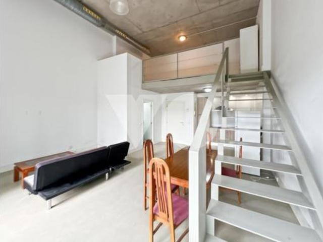 Dúplex en venta en Camarma De Esteruelas, Madrid
