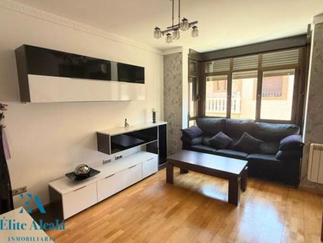 Dúplex en venta en Camarma De Esteruelas, Madrid