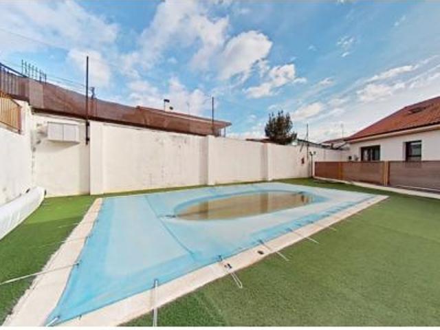 Dúplex en venta en Corpa, Madrid