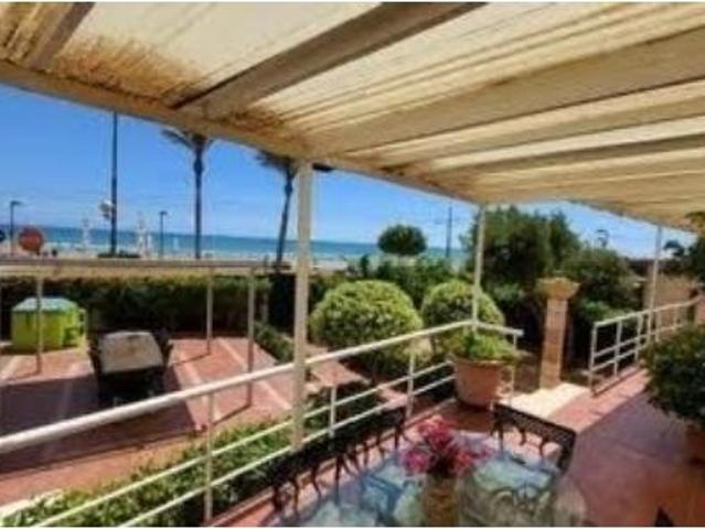 Dúplex en venta en Platja de Mutxavista, l'Alacantí