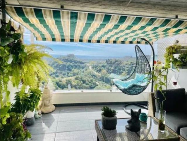 Dúplex en venta en Barriada Islas Canarias, Costa del Sol Occidental